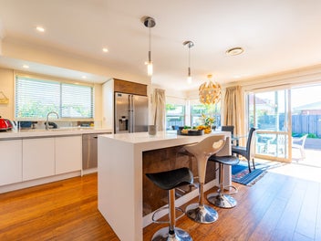 High Spec, Modern Town House