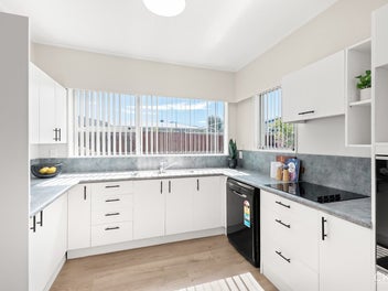 SPACE, SUN AND FLEXIBILITY