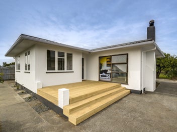 Freshly Renovated Home on a Spacious Section