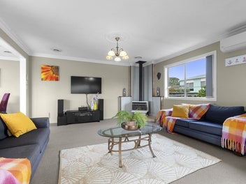 SOLID 4 BDROOM IN BELLBLOCK!