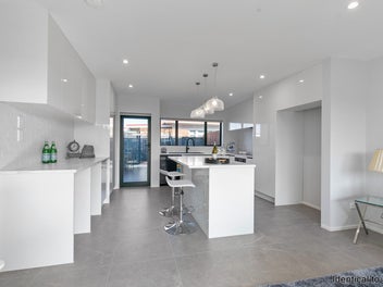 Smart Buying in a Handy Papatoetoe Location