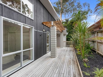 Exceptional Home & Income with Triple Garaging