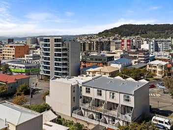 Freehold Home in Prime Location