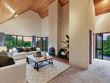 Opportunity Knocks – Retro Cool With Endless