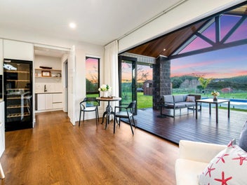 An Exceptional Luxury Single-Level Estate