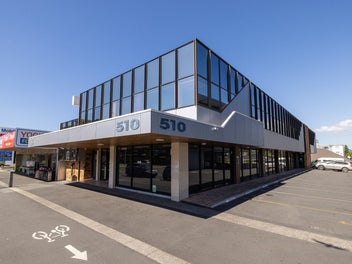 Image 1 of 20