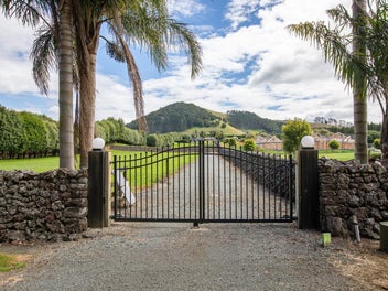 Prestigious Maunu Sections: Create Your Dream!