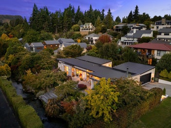 Generous living in a premium Wanaka pocket