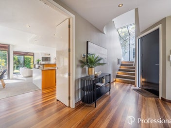 Spacious Central Sanctuary