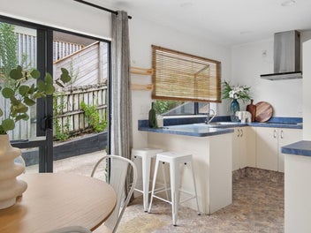 Freehold, Fully Fenced & Ready