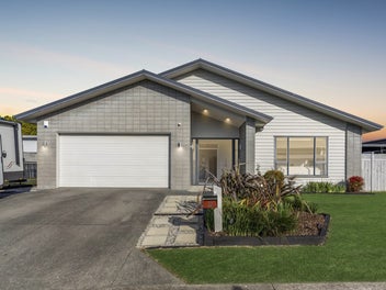 MUST SEE AT THIS PRICE