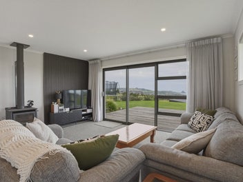 Modern Lifestyle Living with Stunning Coastal View