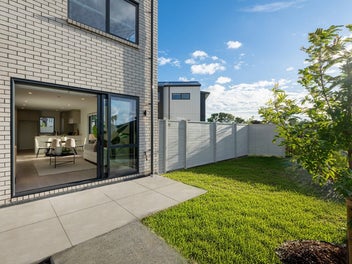 Light Filled Living in Waiata Shores