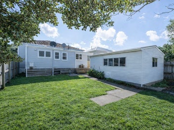 Rare Petone Find - Live & Work Opportunity !