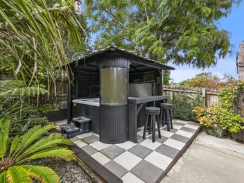 Wellington Bound Vendors - Act Now!