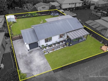 FAMILY HOME WITH HUGE LAND - WOWW