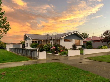 Get onto the property ladder!