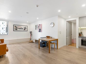 Freehold One + Study + Carpark | 60m² (Approx.)
