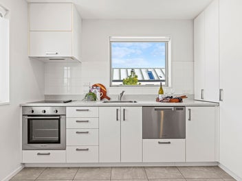 The Perfect Lock-and-Leave in Prime Merivale