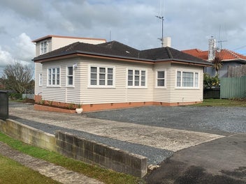 Image 1 of 8
