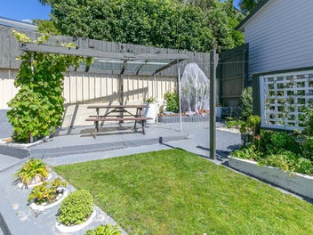 Two Homes, One Title - Family, Income, Lifestyle!