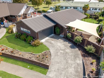 The Easy Family Home in Greenmeadows