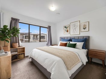 Beach Haven Retreat: Space, Sun & Secure Living