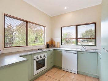 Entry-Level Gem near Westgate & Northwest