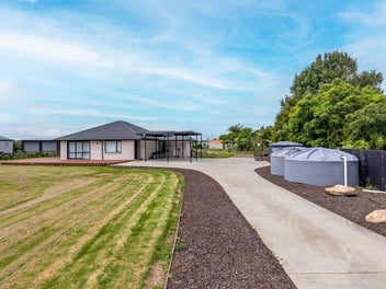 Freshly Vacant – Move In and Enjoy the Lifestyle