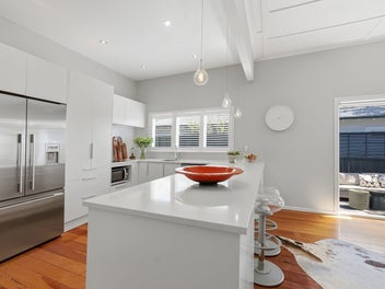 SET SALE CLOSES Wednesday 15th @4pm!