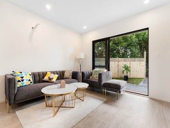 Vendor says Sell - Rare Opportunity