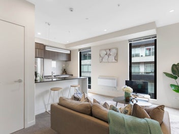 Vacant and Must Be Sold at 8 on Nugent