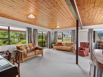 Family Living In Kamo - Don't Miss Out