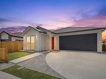 Modern 4-Bedroom Home in Bellfield