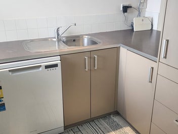 Stylish & Spacious Apartment with Elevated Living