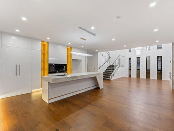 Elevated Elegance in Long Bay