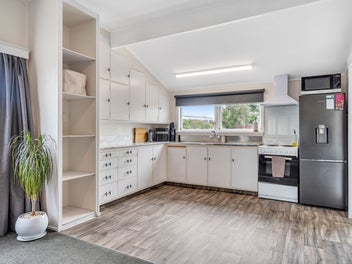 An Easy Step into Central Richmond!