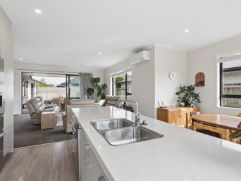 Room to Live, Work and Relax