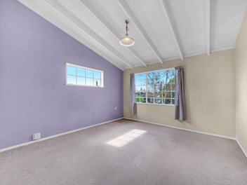 Big Potential, Big 4-Bed in Prime Pahurehure