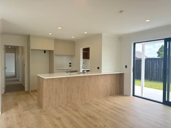 Stylish & Brand New - Paerata Rise