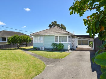 Modern, Comfortable & Spacious Section