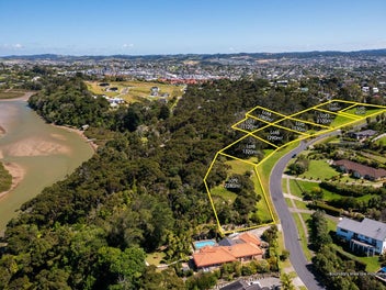 Prime Red Beach 1.26ha - RC Approved 9 Lots