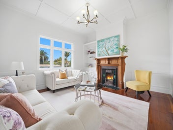 Remuera Elegance - Double Grammar Zone Living