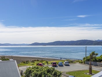 SEASIDE SANCTUARY, SUN AND SPACE
