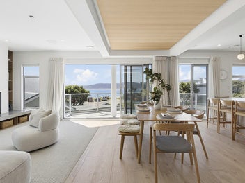 SEASIDE SANCTUARY, SUN AND SPACE