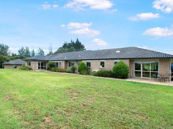 Home, Flat, Minor - Returning $1700 pw