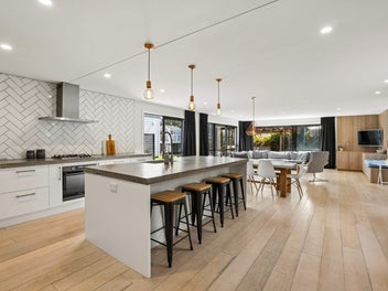 Modern Family Living with studio income