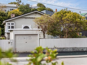 STUNNING CHARACTER. UNBEATABLE LOCATION.