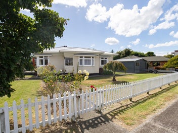 Image 1 of 32