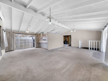 Big Potential, Big 4-Bed in Prime Pahurehure